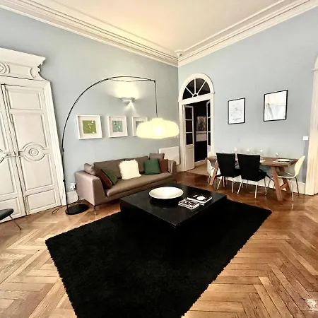 Apartment Le P'tit 42 Victor Hugo *